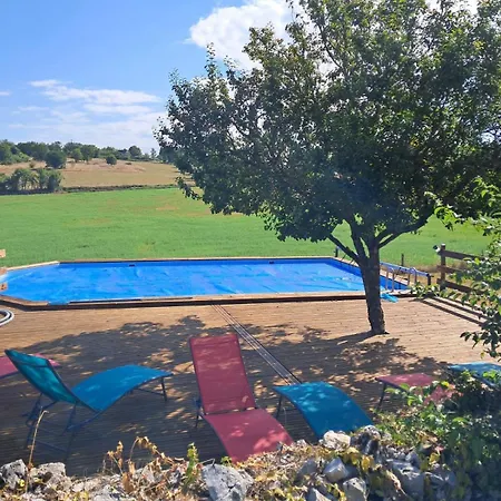 Le Cele 4 Etoiles Avec Piscines Et 펜션 *